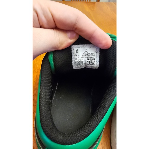 Men Size 10 - Nike Air Jordan 1 Low Black Lucky Green - Picture 5 of 6